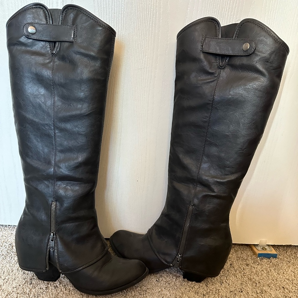 Fergalicious Ledge Boots - barely worn